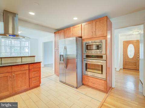8811 Trafalgar Ct, Springfield, VA 22151 photo 23