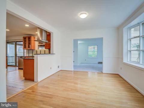 8811 Trafalgar Ct, Springfield, VA 22151 photo 14