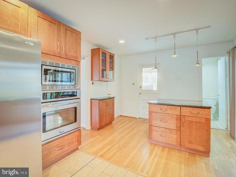 8811 Trafalgar Ct, Springfield, VA 22151 photo 24