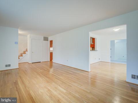 8811 Trafalgar Ct, Springfield, VA 22151 photo 8