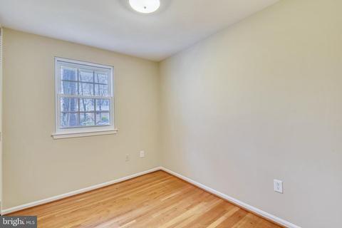 10009 E Constable Ct, Fairfax, VA 22032 photo 23
