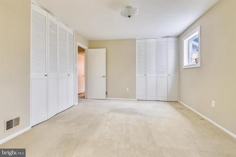 10009 E Constable Ct, Fairfax, VA 22032 photo 16