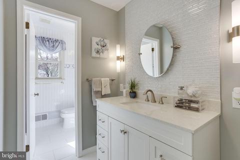 7741 Bridle Path Ln, Mclean, VA 22102 photo 18