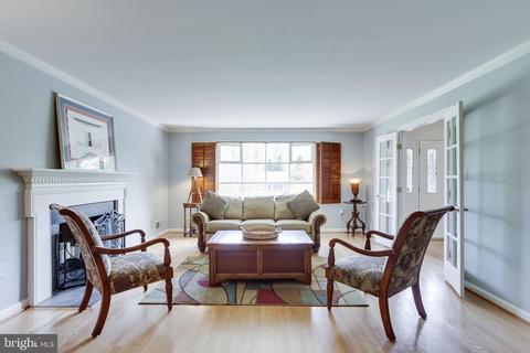 7741 Bridle Path Ln, Mclean, VA 22102 photo 4