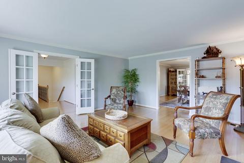 7741 Bridle Path Ln, Mclean, VA 22102 photo 5