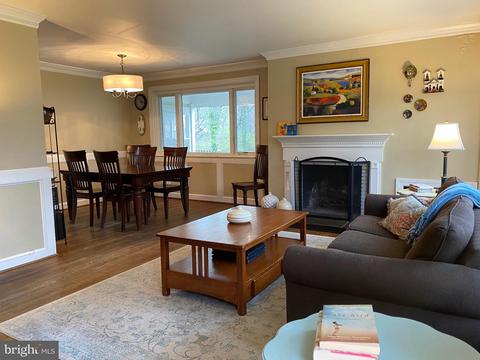 6819 Dillon Ave, Mclean, VA 22101 photo 3