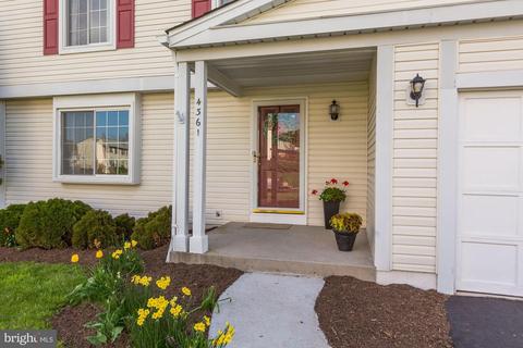 4361 Cub Run Rd, Chantilly, VA 20151 photo 2