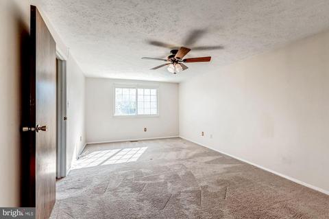 4361 Cub Run Rd, Chantilly, VA 20151 photo 21