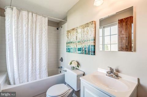 4361 Cub Run Rd, Chantilly, VA 20151 photo 27