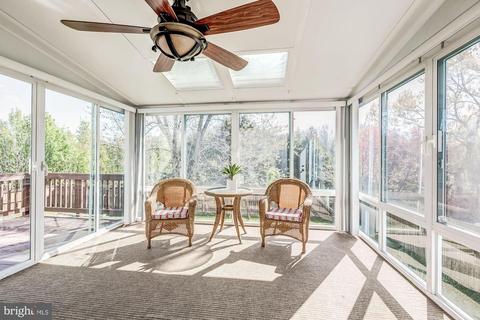 4361 Cub Run Rd, Chantilly, VA 20151 photo 14