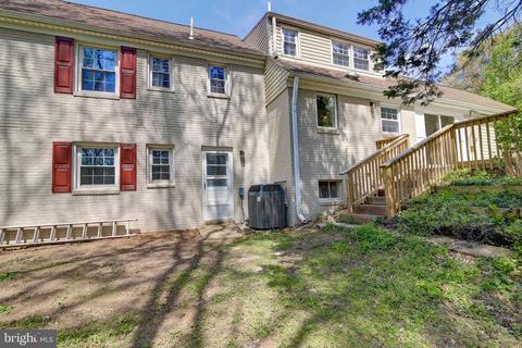 6712 Harwood Pl, Springfield, VA 22152 photo 4