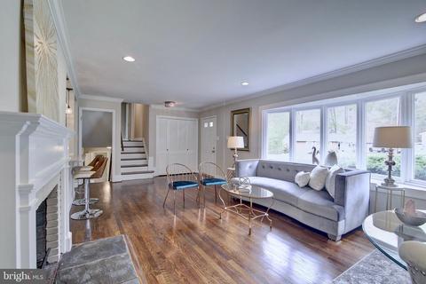 6712 Harwood Pl, Springfield, VA 22152 photo 10