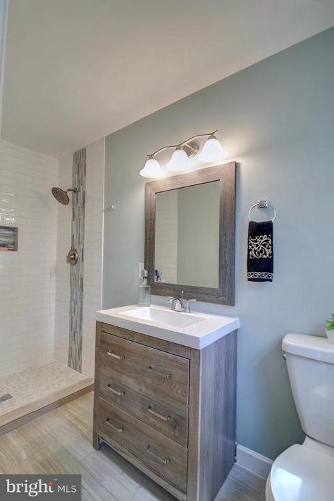 6712 Harwood Pl, Springfield, VA 22152 photo 27