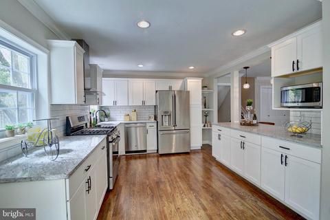 6712 Harwood Pl, Springfield, VA 22152 photo 18