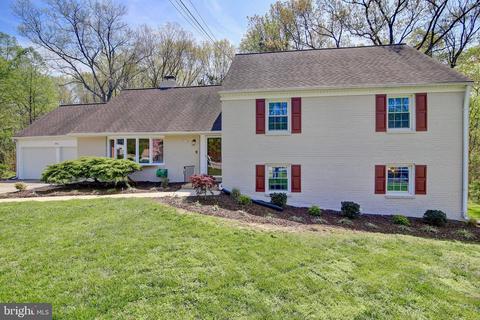 6712 Harwood Pl, Springfield, VA 22152 photo 2
