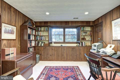 1062 Rector Ln, Mclean, VA 22102 photo 28