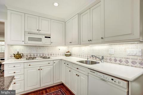 1062 Rector Ln, Mclean, VA 22102 photo 10