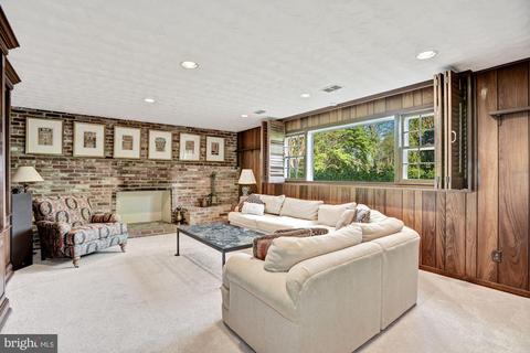 1062 Rector Ln, Mclean, VA 22102 photo 25