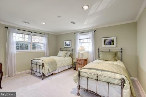 1062 Rector Ln, Mclean, VA 22102 photo 27
