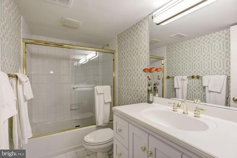 1062 Rector Ln, Mclean, VA 22102 photo 29