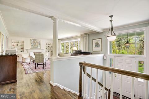 1062 Rector Ln, Mclean, VA 22102 photo 4