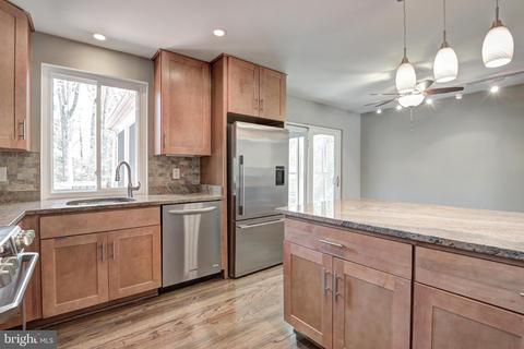 8941 Victoria Rd, Springfield, VA 22151 photo 12