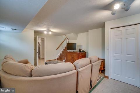 6904 Gilbert St, Springfield, VA 22150 photo 30