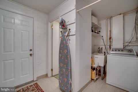 6904 Gilbert St, Springfield, VA 22150 photo 35
