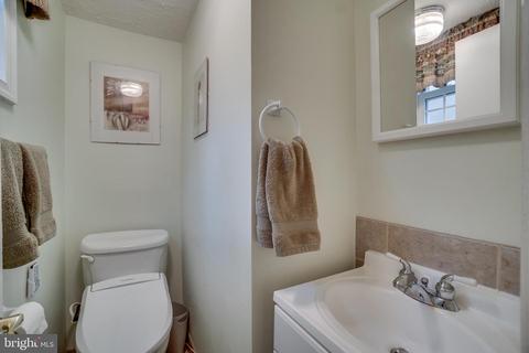 6904 Gilbert St, Springfield, VA 22150 photo 34