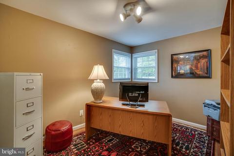 6904 Gilbert St, Springfield, VA 22150 photo 18
