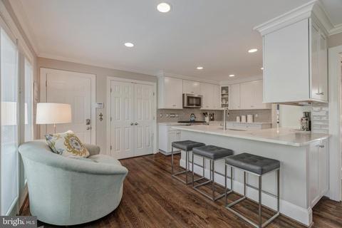 7248 Evans Mill Rd, Mclean, VA 22101 photo 11