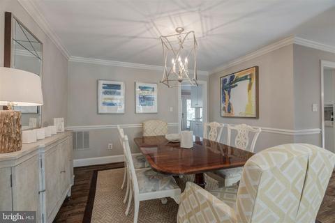 7248 Evans Mill Rd, Mclean, VA 22101 photo 4