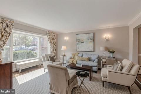 7248 Evans Mill Rd, Mclean, VA 22101 photo 3