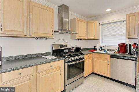 7624 Long Pine Dr, Springfield, VA 22151 photo 14
