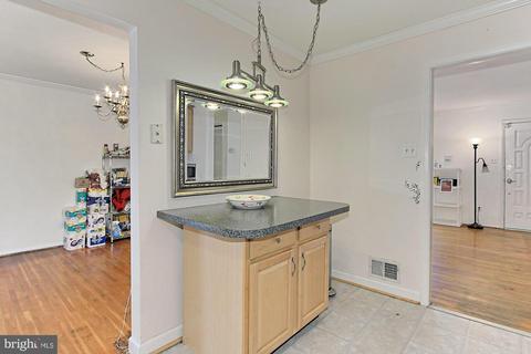 7624 Long Pine Dr, Springfield, VA 22151 photo 15