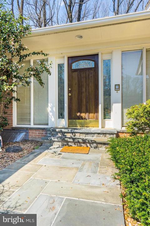 1160 Old Stage Ct, Mclean, VA 22102 photo 3