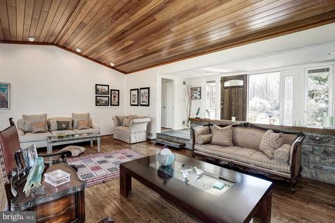 1160 Old Stage Ct, Mclean, VA 22102 photo 9