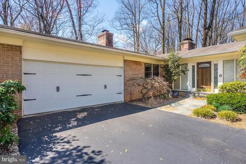 1160 Old Stage Ct, Mclean, VA 22102 photo 2