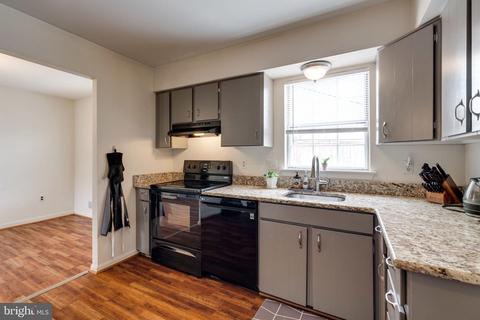7207 Sumpter Ln, Springfield, VA 22150 photo 5