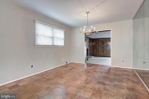 7607 Hogarth St, Springfield, VA 22151 photo 10