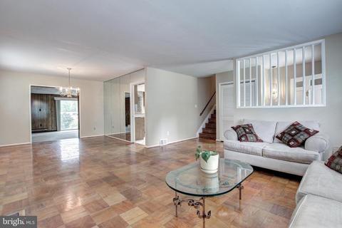 7607 Hogarth St, Springfield, VA 22151 photo 6