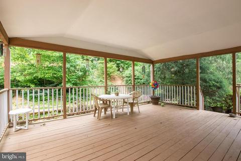 8607 Etta Dr, Springfield, VA 22152 photo 37