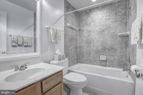 8607 Etta Dr, Springfield, VA 22152 photo 25