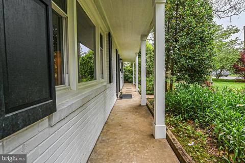 6444 Dryden Dr, Mclean, VA 22101 photo 4
