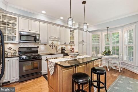 11266 Fairwind Way, Reston, VA 20190 photo 7