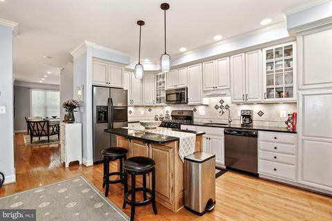 11266 Fairwind Way, Reston, VA 20190 photo 8