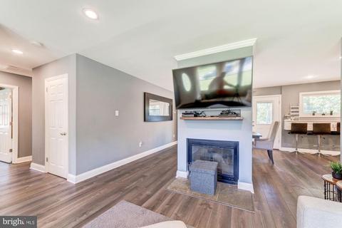 7429 Axton St, Springfield, VA 22151 photo 6
