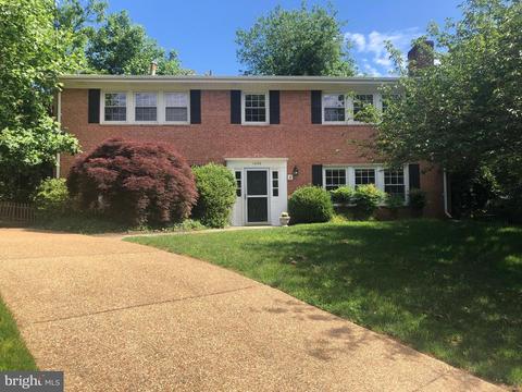 1040 Warbler Pl, Mclean, VA 22101 photo 1