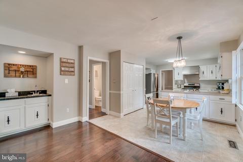 7204 Duck Ct, Springfield, VA 22152 photo 12
