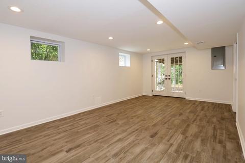 6805 Houndmaster Rd, Springfield, VA 22152 photo 35